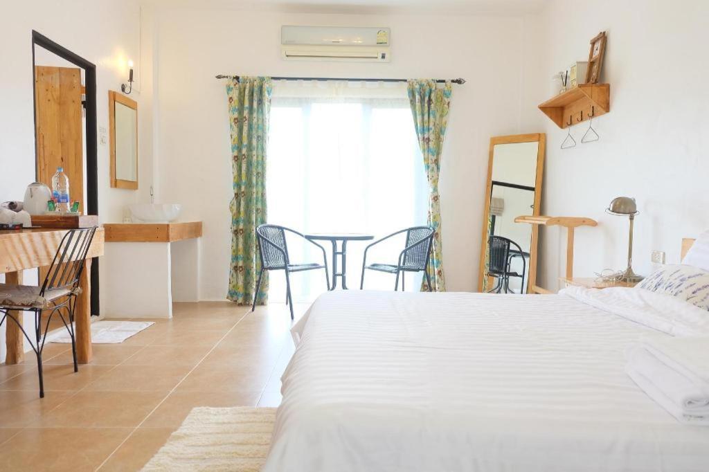Villa Tuscany Country Resort Suan Phueng Exterior photo