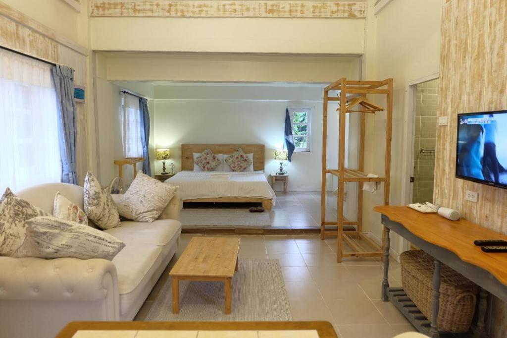 Villa Tuscany Country Resort Suan Phueng Exterior photo