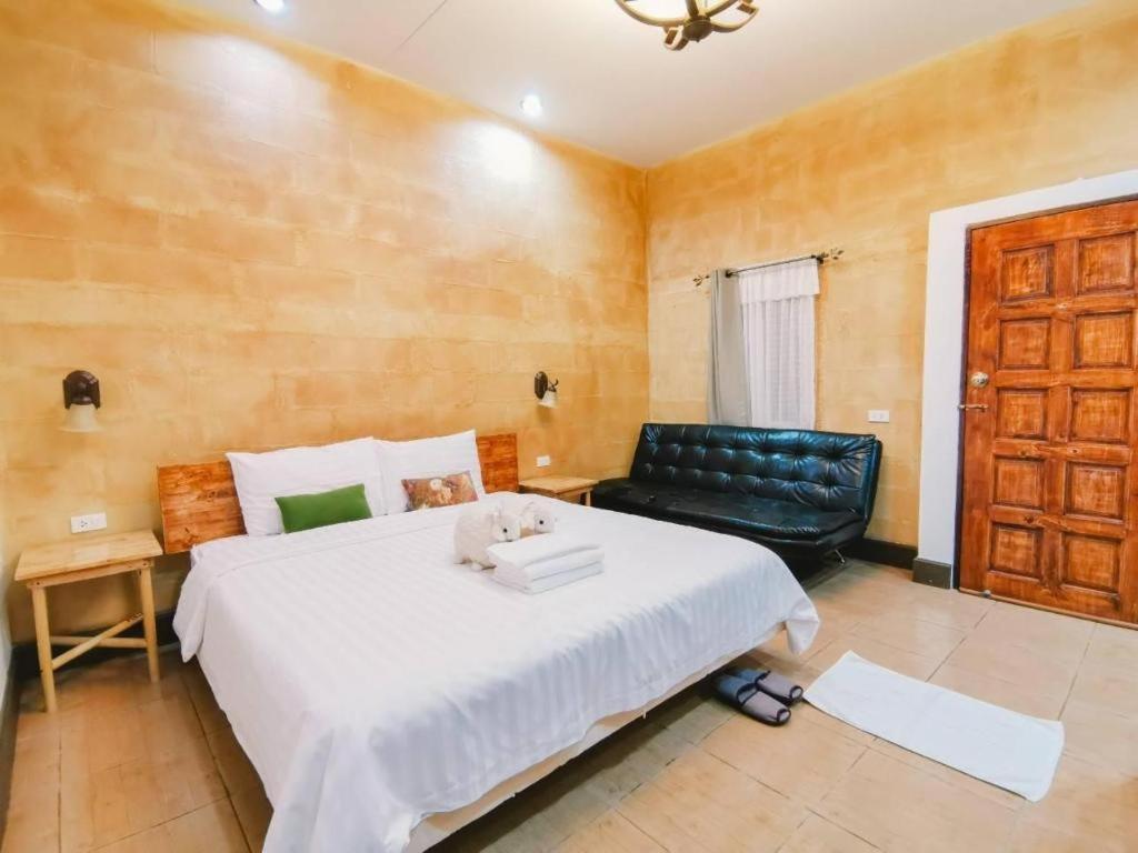 Villa Tuscany Country Resort Suan Phueng Exterior photo